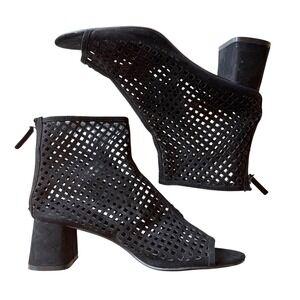 Zara Basic Black Perforated Peep Toe Block Heel Ankle Boots Goth Edgy Modern 10‎